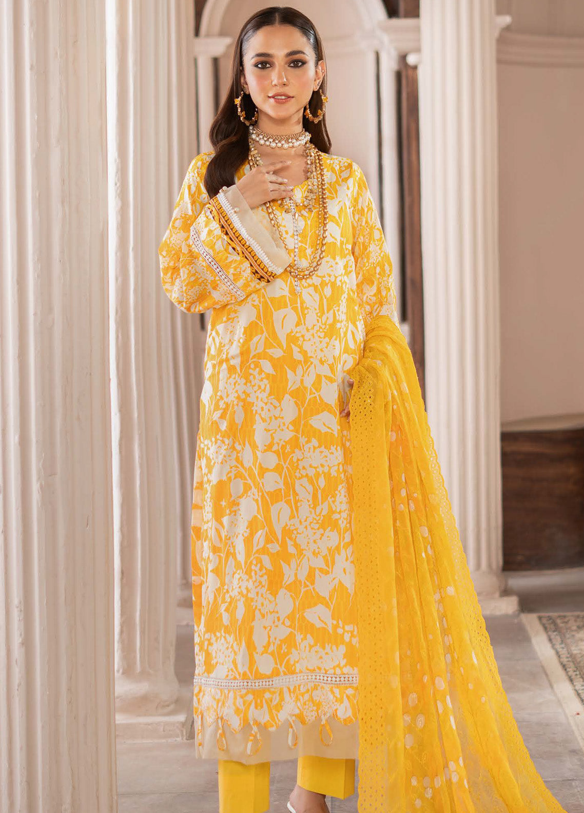 Al-Zohaib Sunshine Bloom Schiffli Embroidered Lawn Suits with Embroidered Chikankari Schiffli Dupatta Unstitched 3 Piece AZS25SB S-06- Summer Collection