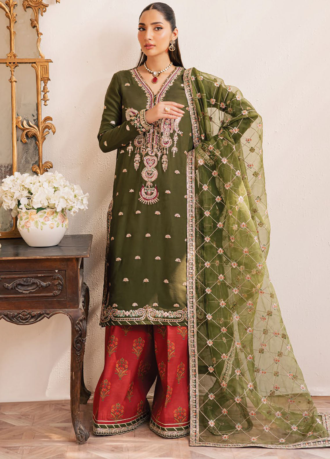Suave by Emaan Adeel Embroidered Chiffon Suits Unstitched 3 Piece EA25LF Oraya – Formals Collection