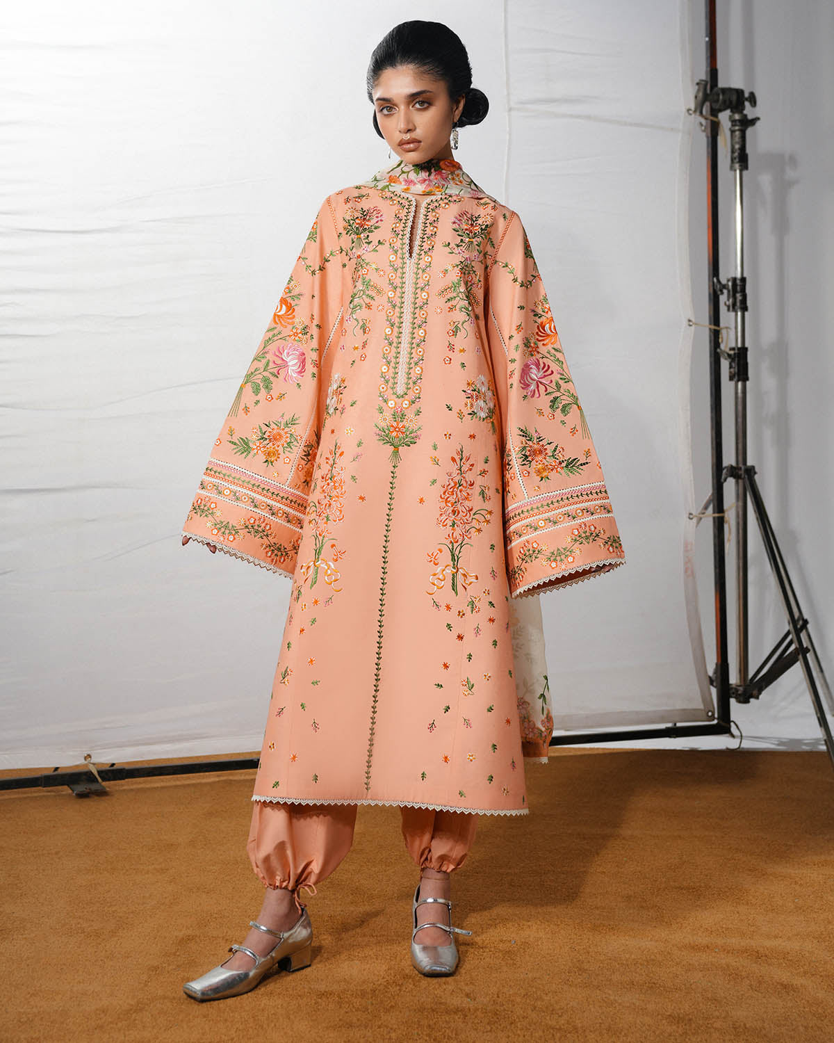 Jugnu by Hussain Rehar Unstitched Embroidered Lawn 3 Piece Suit HR26UZF Zerah – Festive Collection