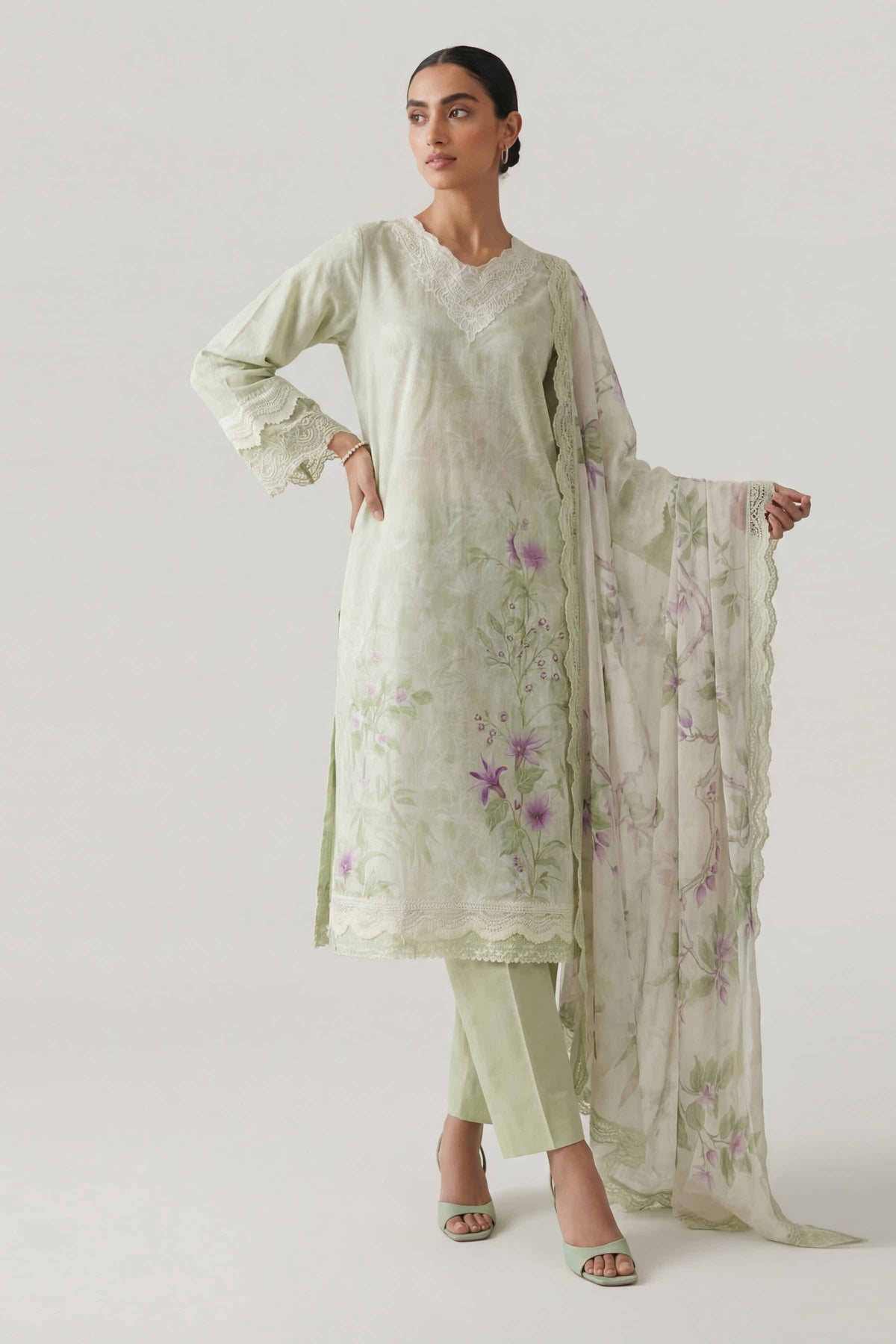 Nishat Unstitched Embroidered Lawn 3 Piece Suit – NL26-42601460 – Summer Collection