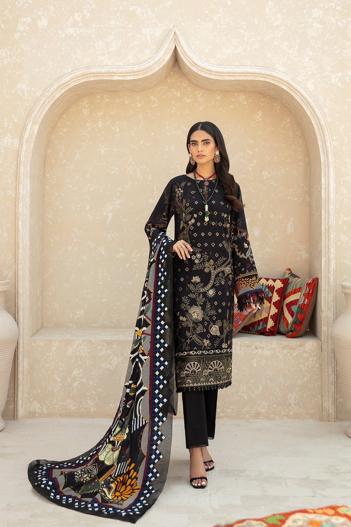 Farasha Luxury Linen Embroidered Collection - Raven