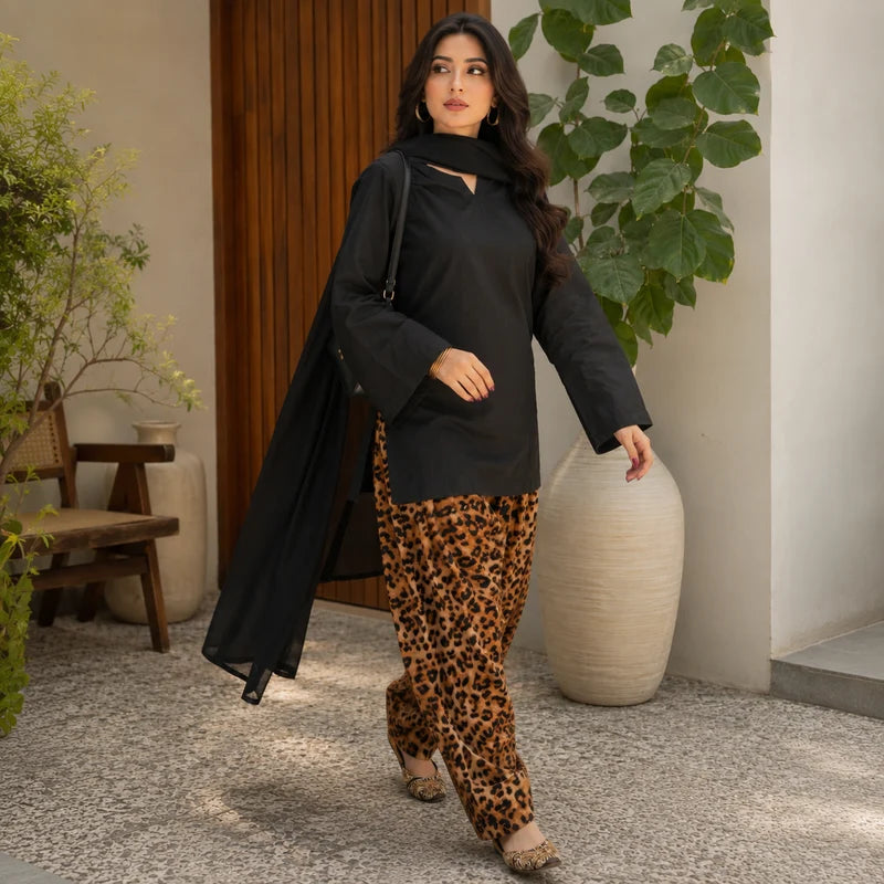 Nilofar Emb Farshi Shalwar Set