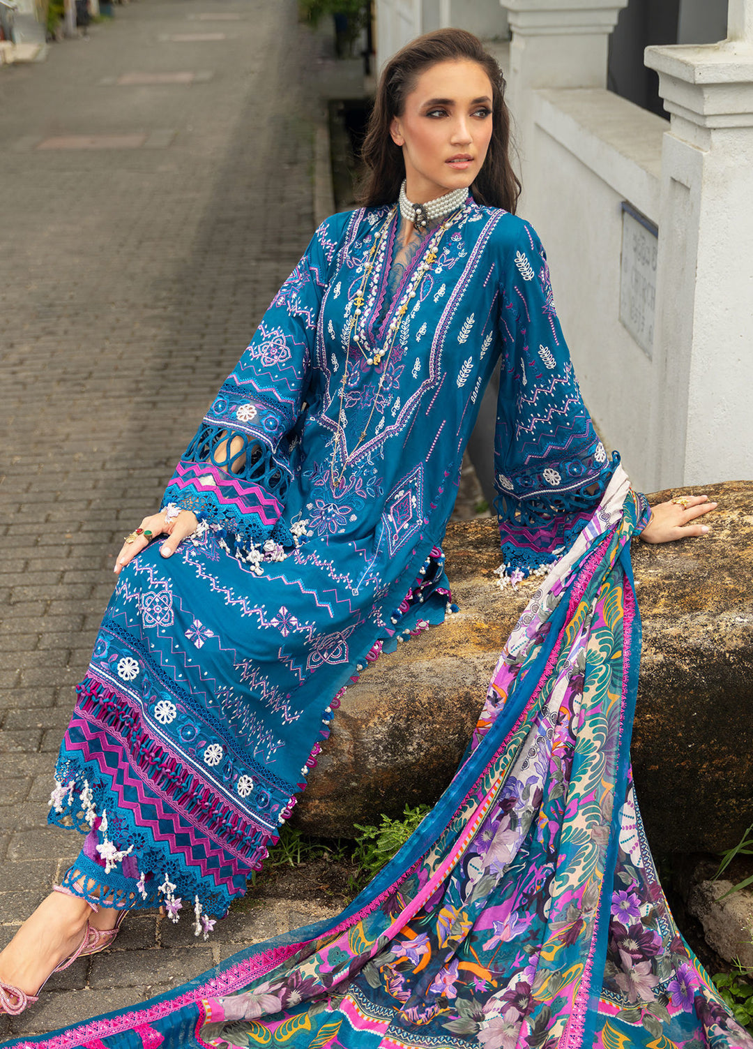 Neroli By Annus Abrar Unstitched Embroidered Lawn 3 Piece Suit ABR26UNL 07 Seraya – Festive Collection