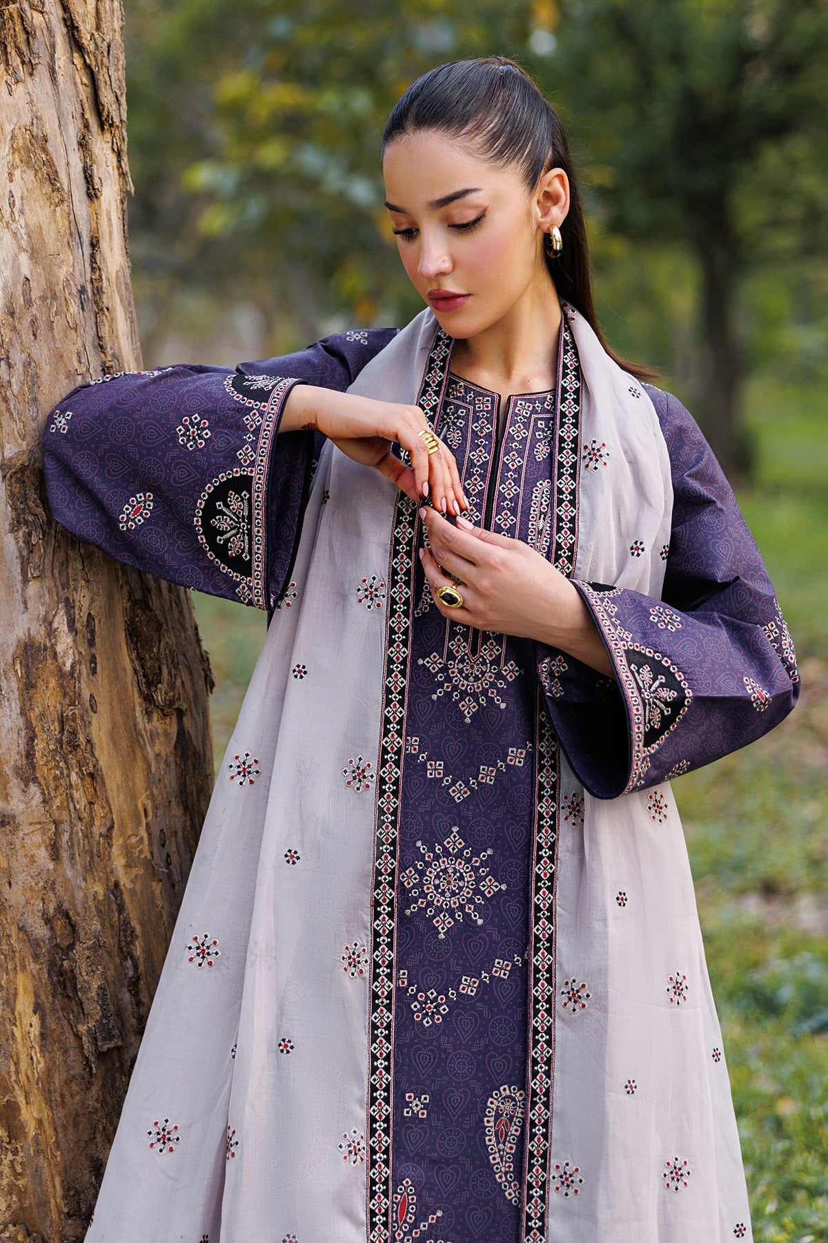 Jazmin Unstitched Luxury Embroidered Lawn 3 Piece Suit JAZ26L-9357 Summer Collection