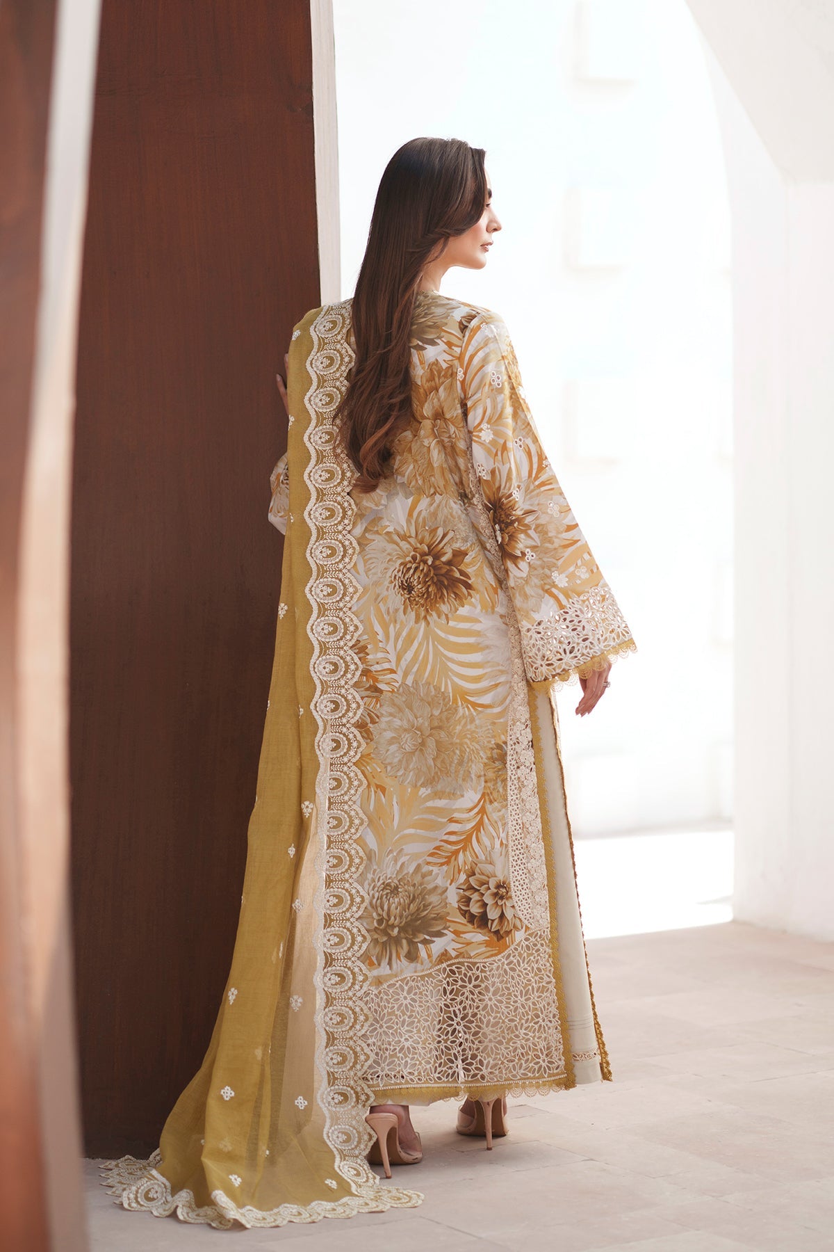 Sunspell by Afrozeh Unstitched Embroidered Lawn 3 Piece Suit AF26USL CALYRA ZWU-0116-3PO – Festive Collection