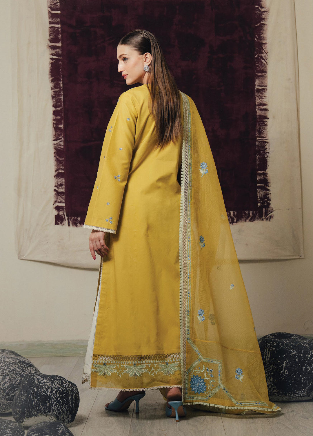 Daybreak by Afrozeh Unstitched Printkari Embroidered Lawn 3 Piece Suit AF26UDB D-10 SUNHAZE – Summer Collection