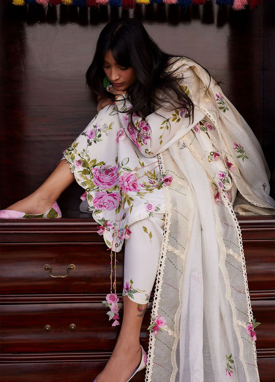 Meili by Zaha Unstitched Embroidered Lawn 3 Piece Suit ZK26UML ZL26-11B – Festive Collection
