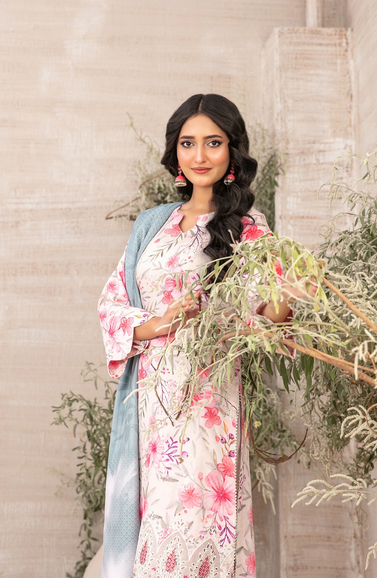 Tawakkal Fabrics Embroidered Zari Viscose Unstitched 3 Piece Suit – D-4883 – TF25SHAM – Pink – Winter Collection