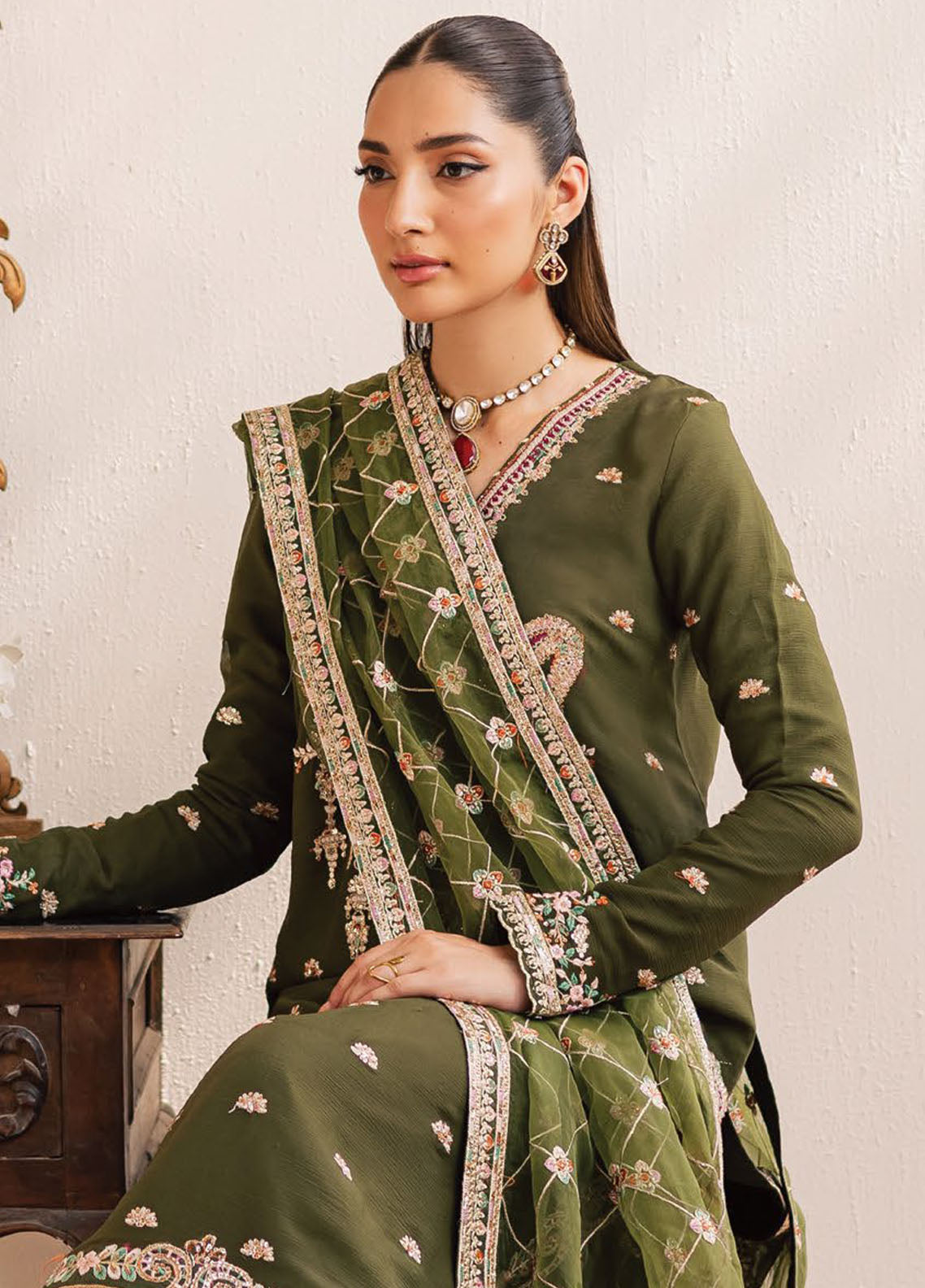 Suave by Emaan Adeel Embroidered Chiffon Suits Unstitched 3 Piece EA25LF Oraya – Formals Collection