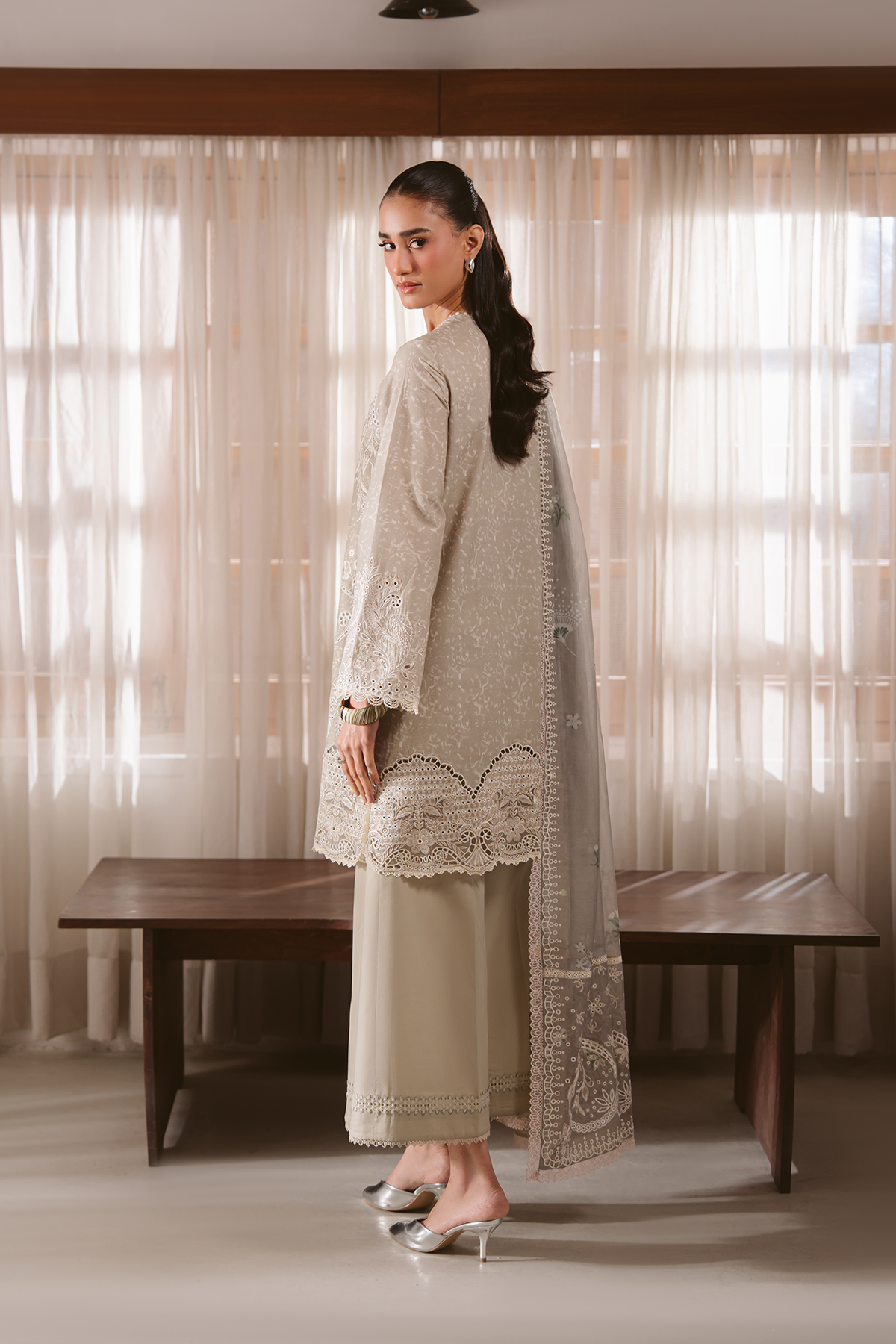 Serein By Ayzel Embroidered Lawn Suit Unstitched 3 Piece SAY26R VEYLIN – Summer Collection