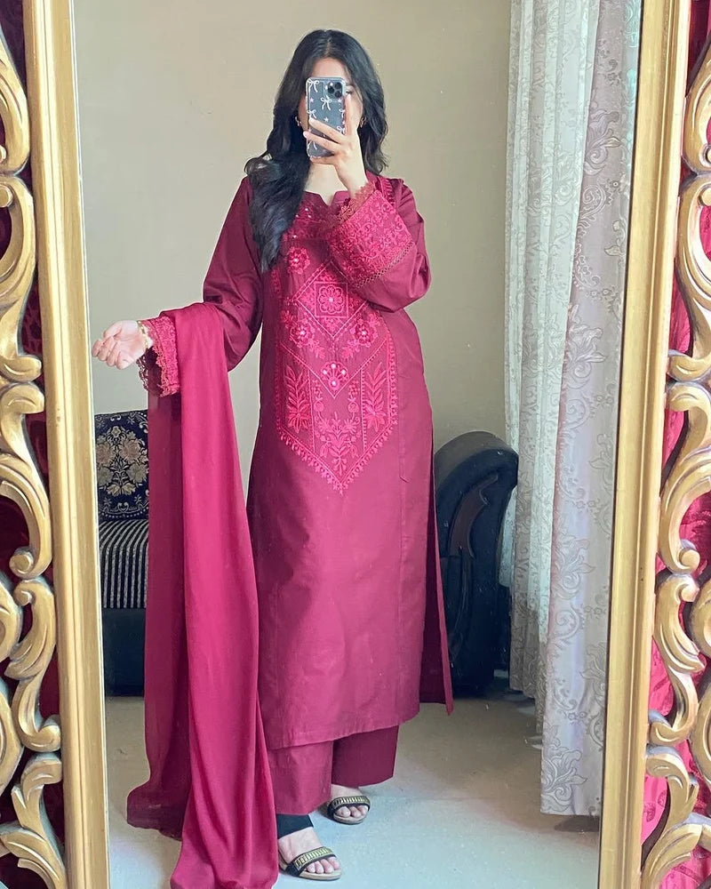 Roha Embroidered 3pc