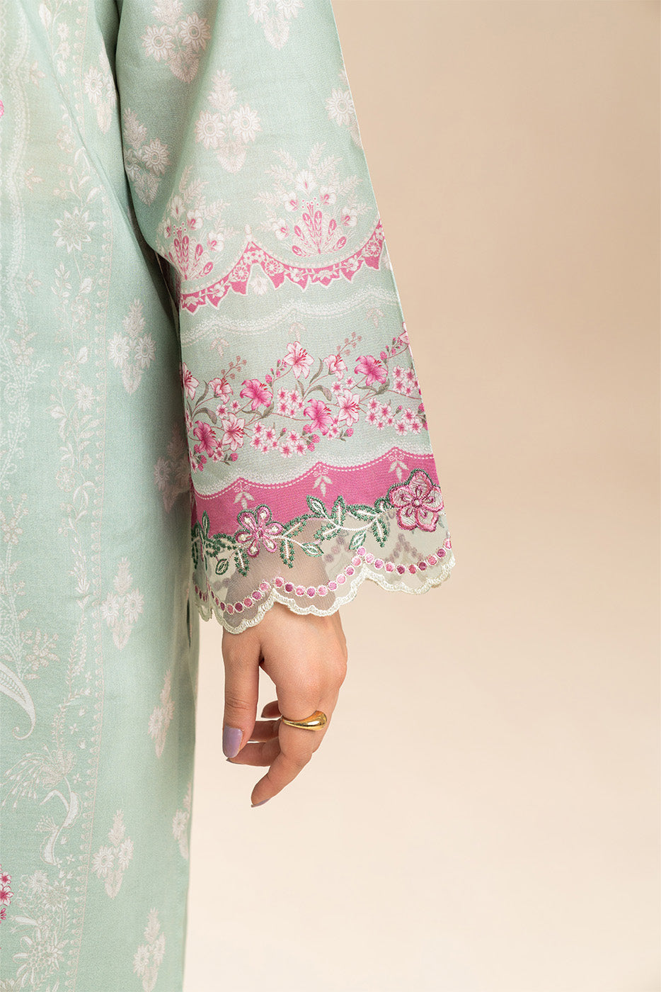 Beechtree Unstitched Embroidered Lawn 3 Piece Suit – GARNET GLINT – Summer Collection