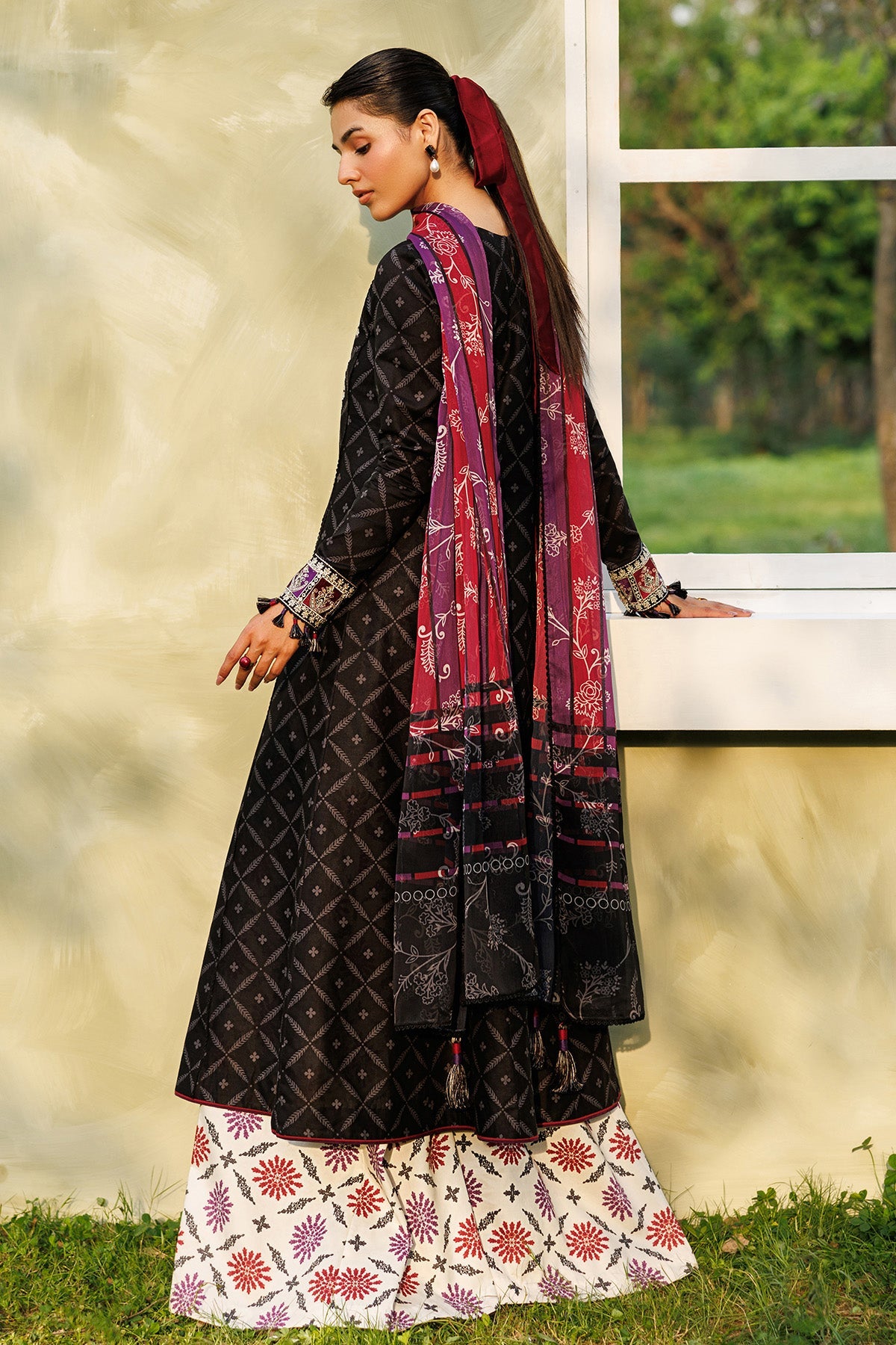 Jazmin Unstitched Luxury Embroidered Lawn 3 Piece Suit JAZ26L-9358 Summer Collection