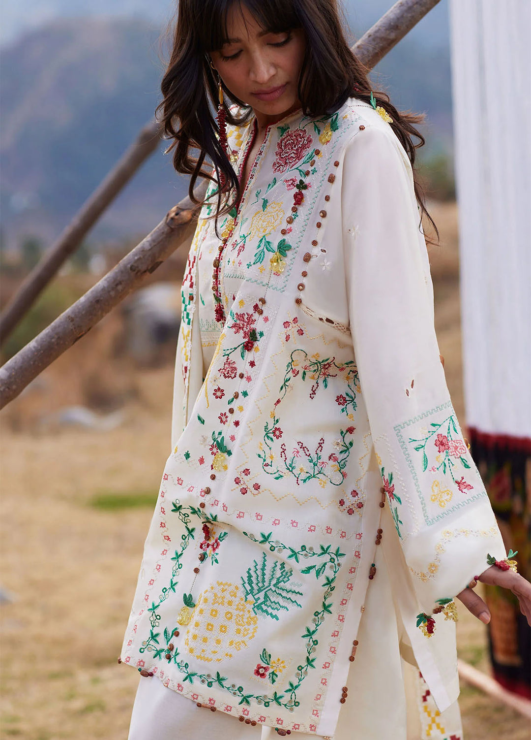 Meili by Zaha Unstitched Embroidered Lawn 3 Piece Suit ZK26UML ZL26-08B – Festive Collection