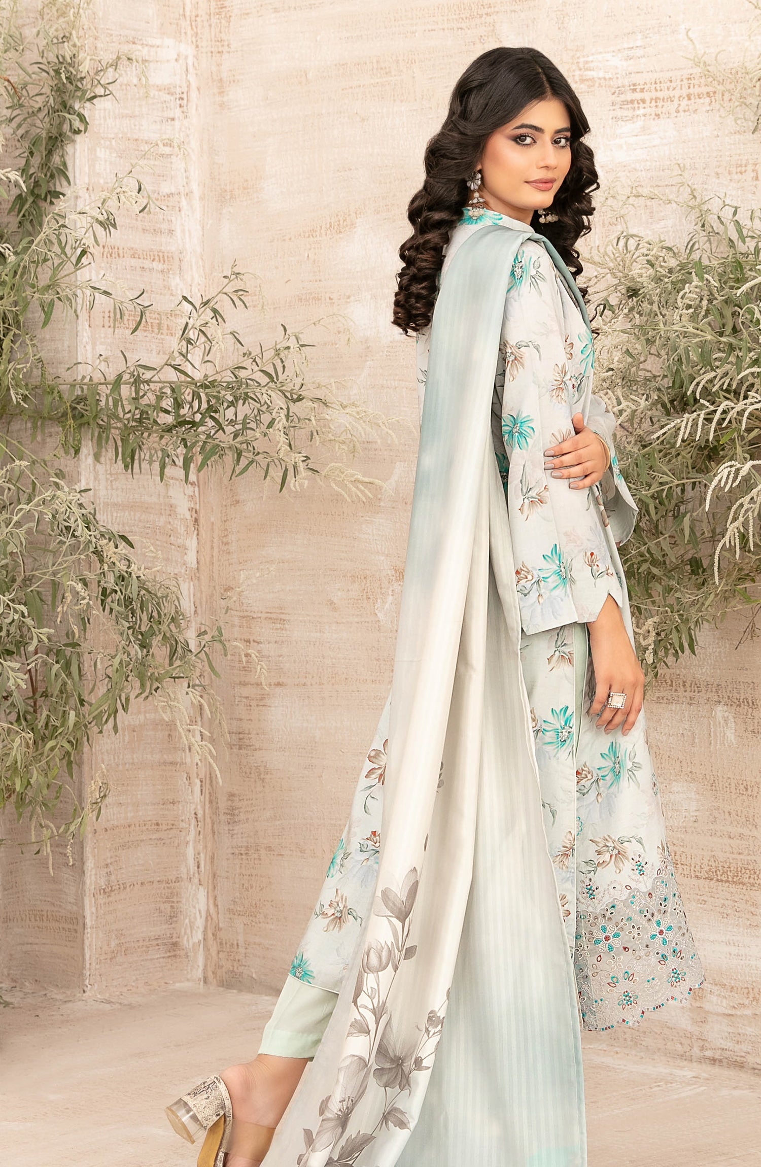 Tawakkal Fabrics Embroidered Zari Viscose Unstitched 3 Piece Suit – D-4884 – TF25SHAM – Grey & Blue – Winter Collection