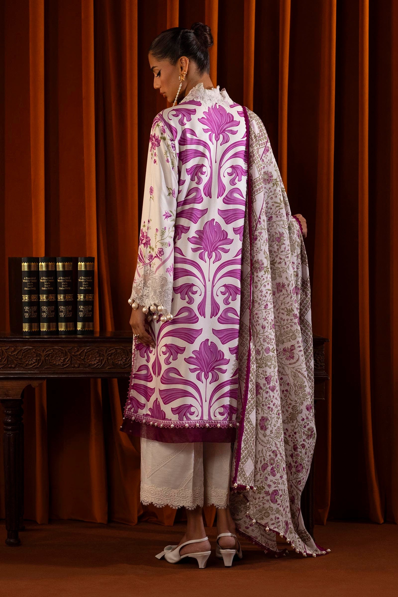 Sana Safinaz Embroidered Linen Suits Unstitched 3 Piece M243-024A-3CQ – Luxury Winter Collection