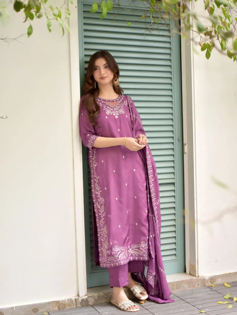 Nataliyah Purple Emb Set