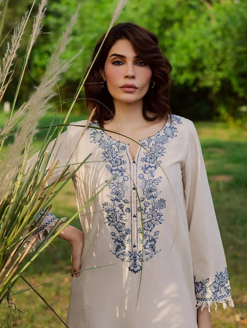 Batik Khaddar Emb 3pc