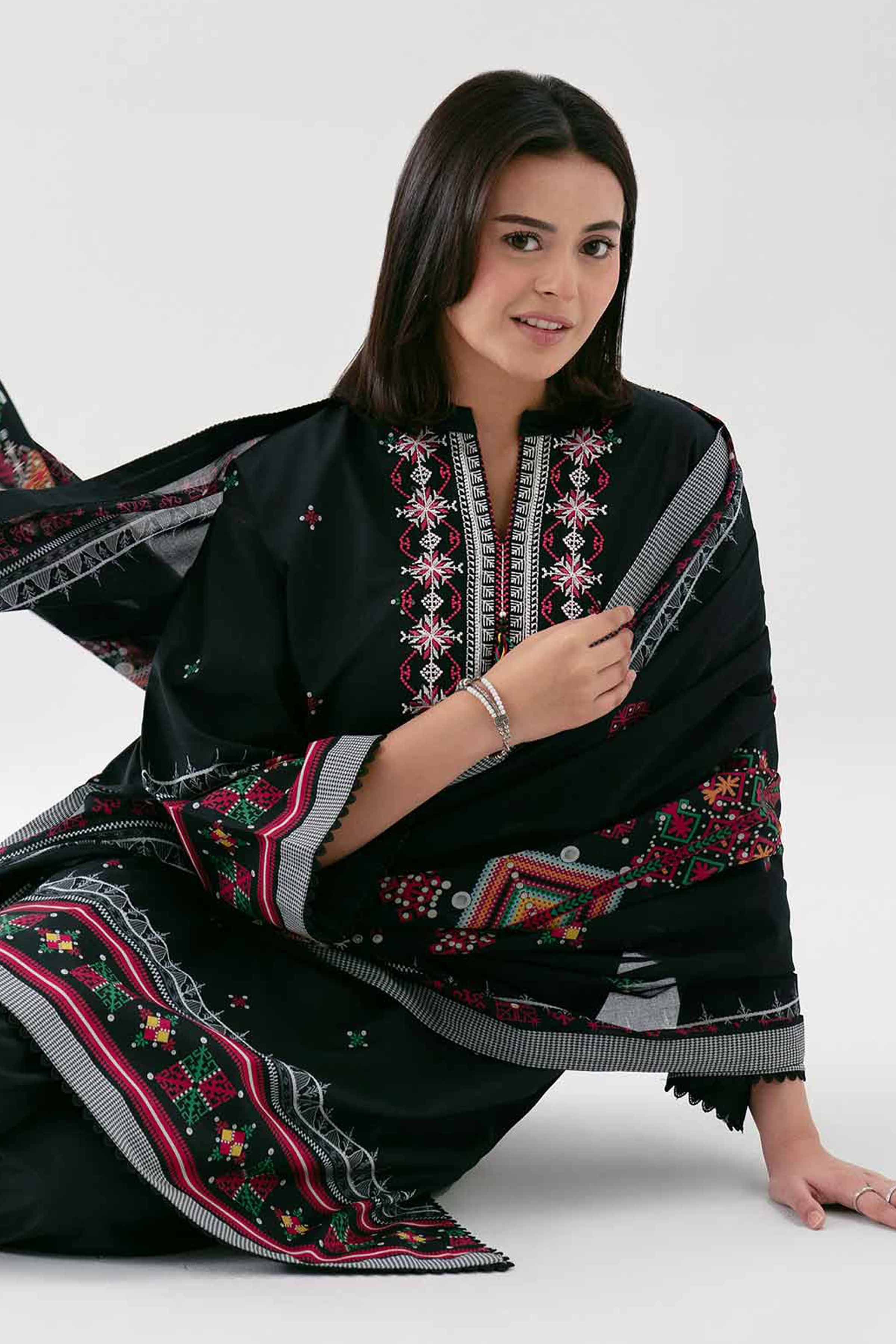 Nishat Unstitched Embroidered Lawn 3 Piece Suit – NL26-42601110 – Summer Collection