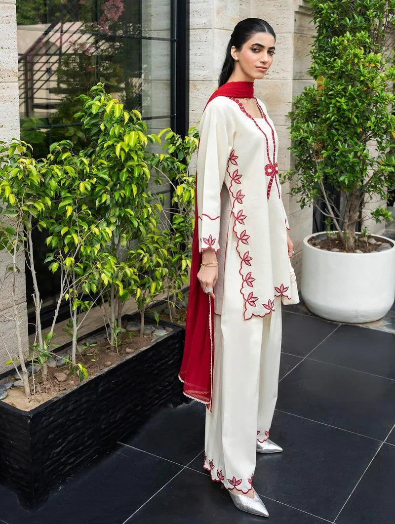 Zola Embroidered 3pc