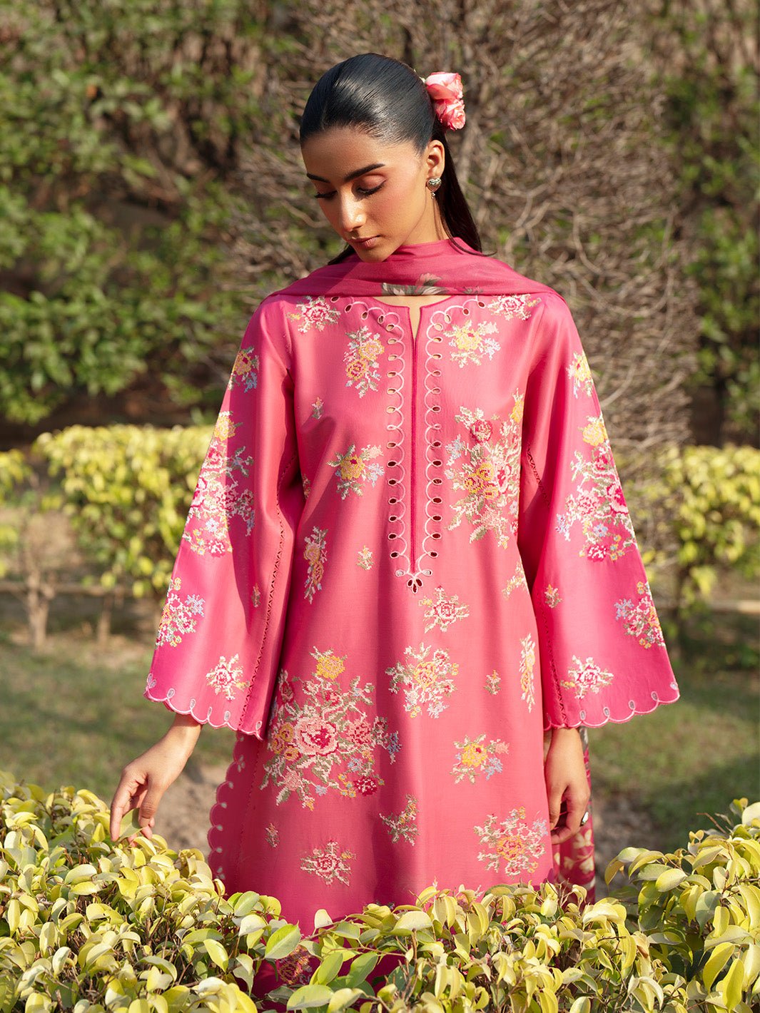 Deyar – Rumi Luxury Unstitched Embroidered Lawn 3 Piece Suit – Sukhan – Summer Collection