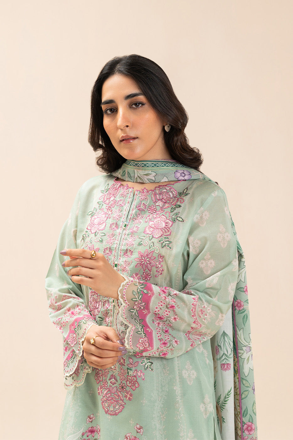 Beechtree Unstitched Embroidered Lawn 3 Piece Suit – GARNET GLINT – Summer Collection