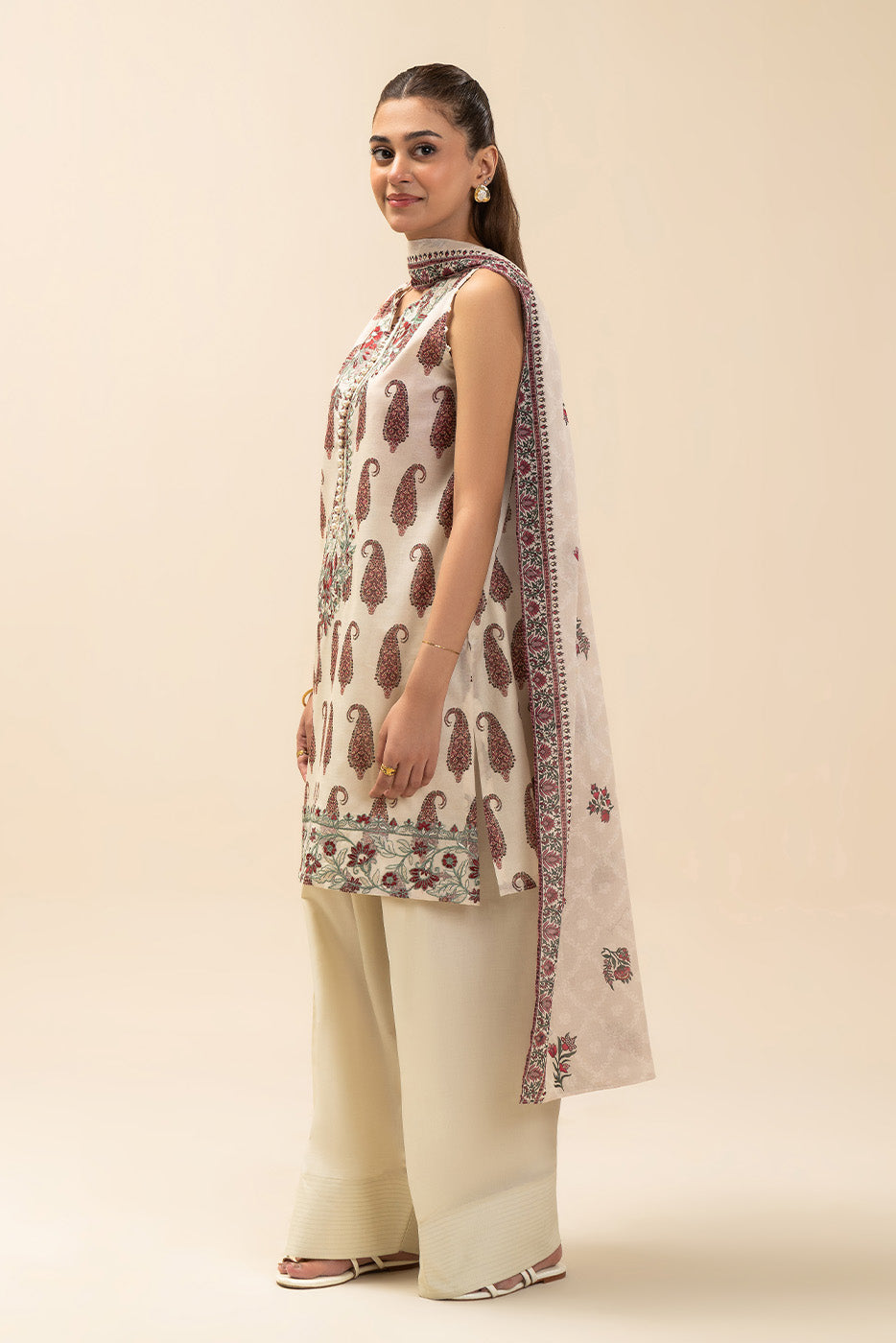 Beechtree Unstitched Embroidered Lawn 3 Piece Suit – TRIBAL TUNE – Summer Collection