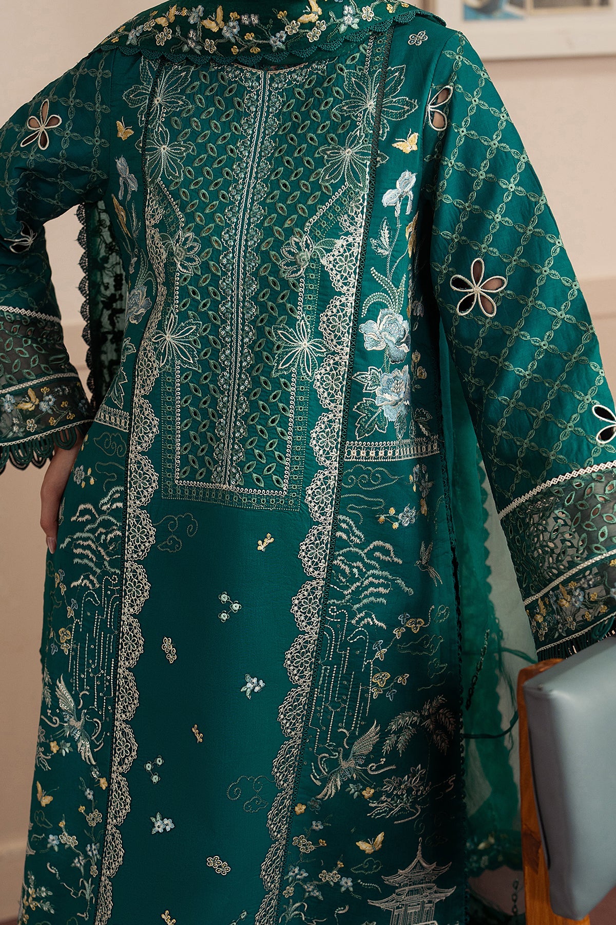 Brewed by Ayzel Unstitched Embroidered Lawn 3 Piece Suit AAF26UBL Roast ZWU-0145-3PO – Festive Collection