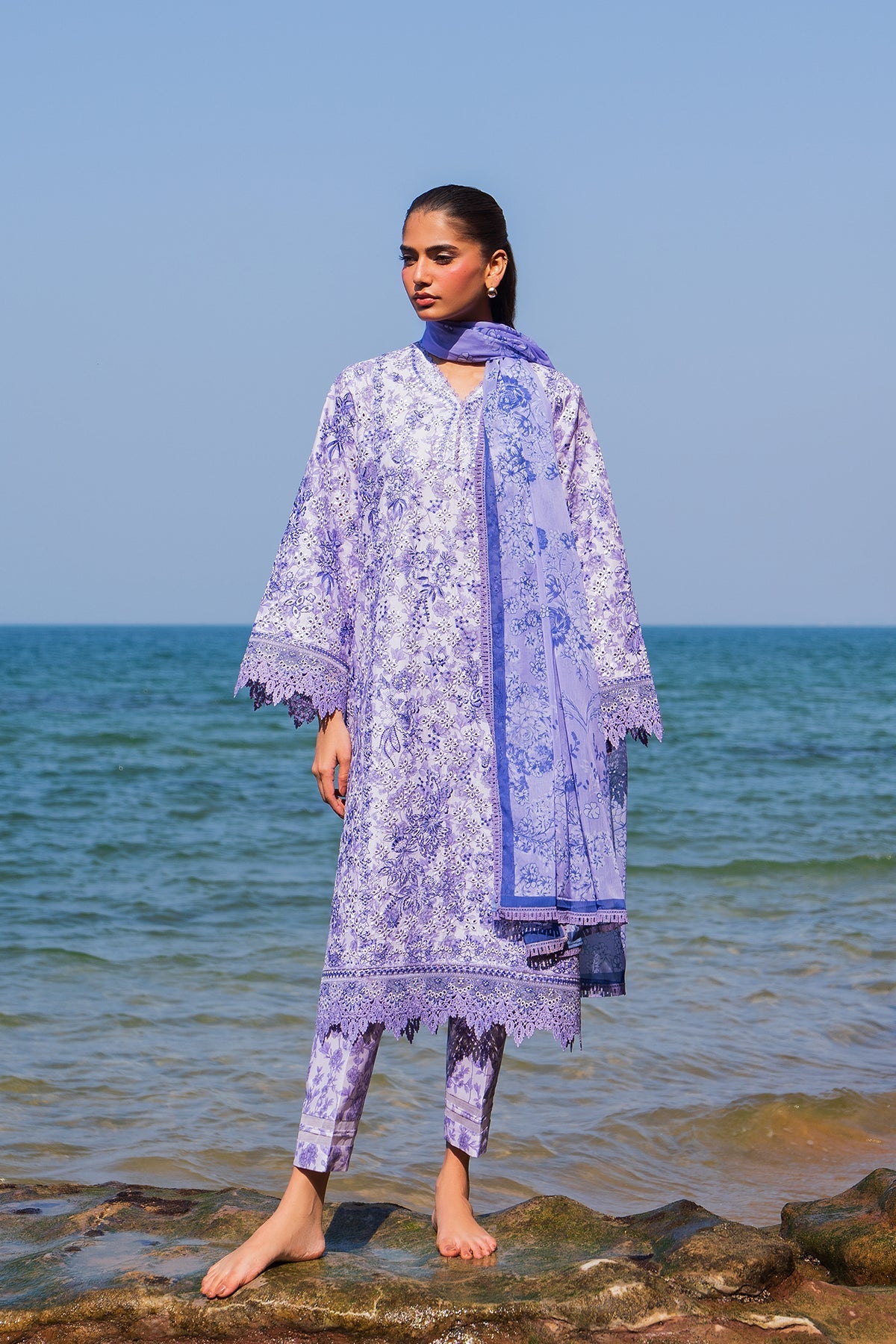 Endless by Afrozeh Embroidered Lawn Suits Unstitched 3 Piece AF25ES D-06 Verve - Summer Collection