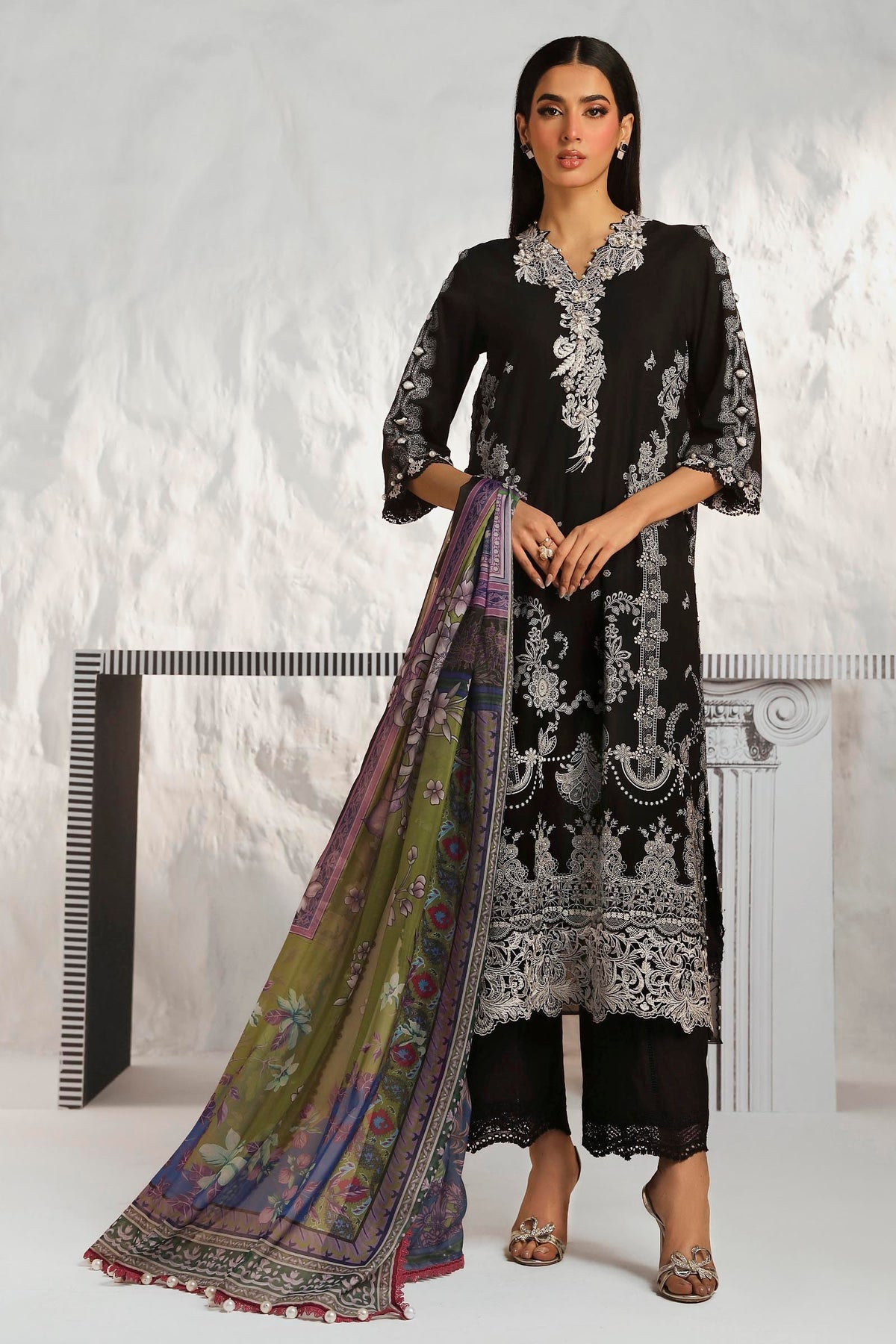 Sana Safinaz Luxury Muzlin Lawn Embroidered - M242-008A-CK