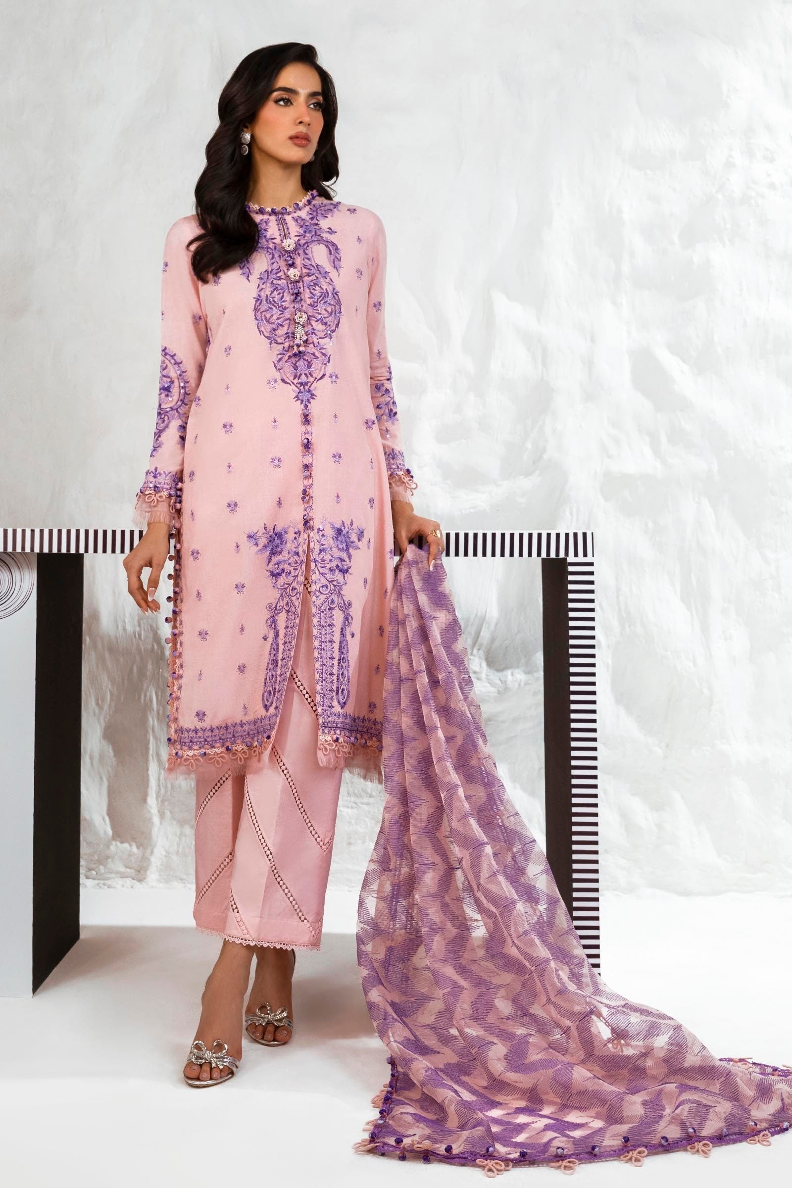 Sana Safinaz Luxury Muzlin Lawn Embroidered - M242-009B-CT